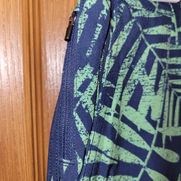 Margaritaville Palm Print Shorts UPF 30+ Quick Dry 4-Way Stretch - 30 - NWT - Picture 2 of 8